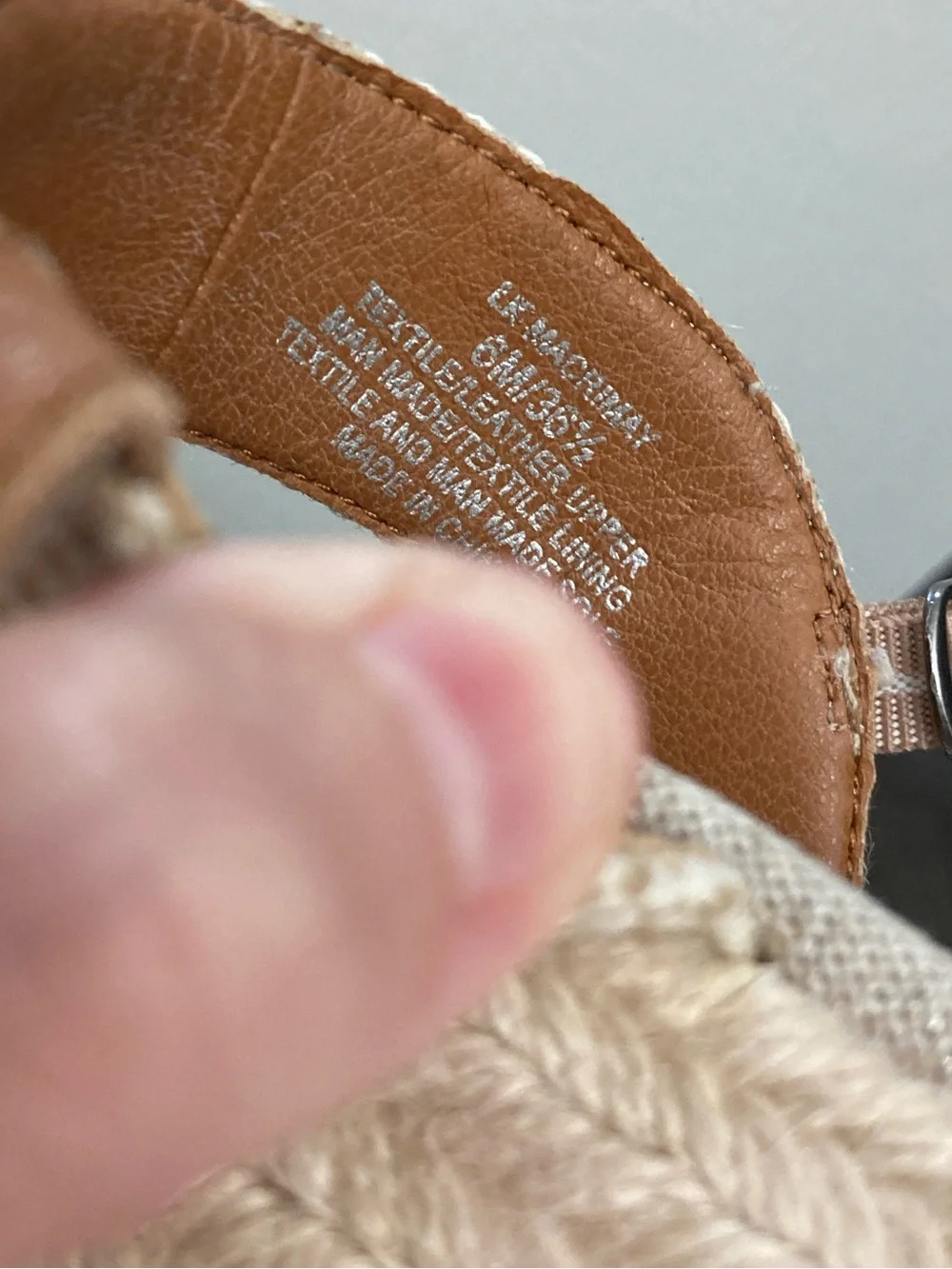 Lucky Brand Natural Linen Bow Wedge Sandals with Tan Straps. Size 6.